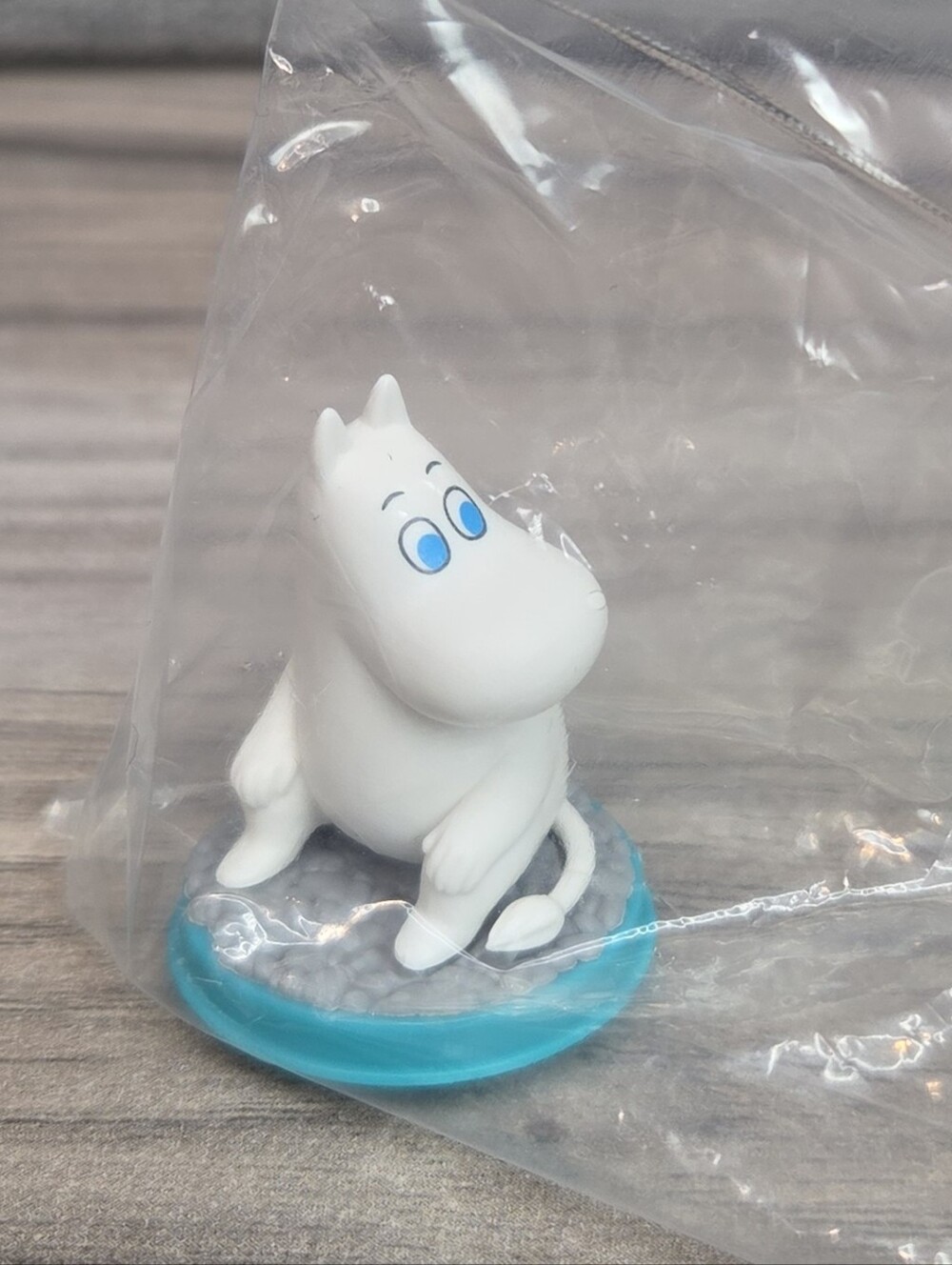 Moomin Moomintroll Gachapon Mini Figure Japan Collectible